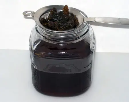 Strain the Mint Liqueur